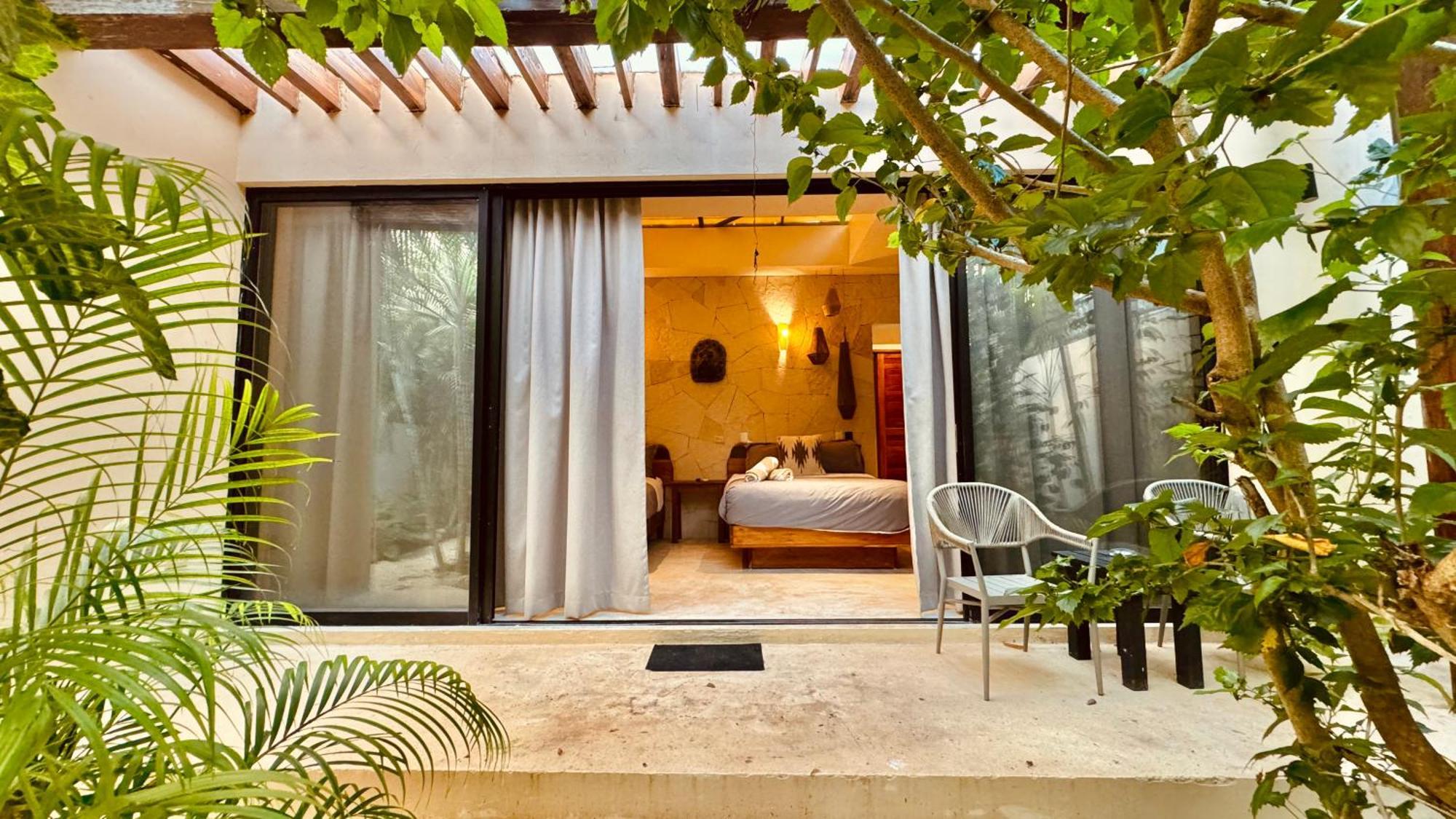 Starfit Hotel Boutique Beachclub, Spa & Gym Included 툴룸 외부 사진