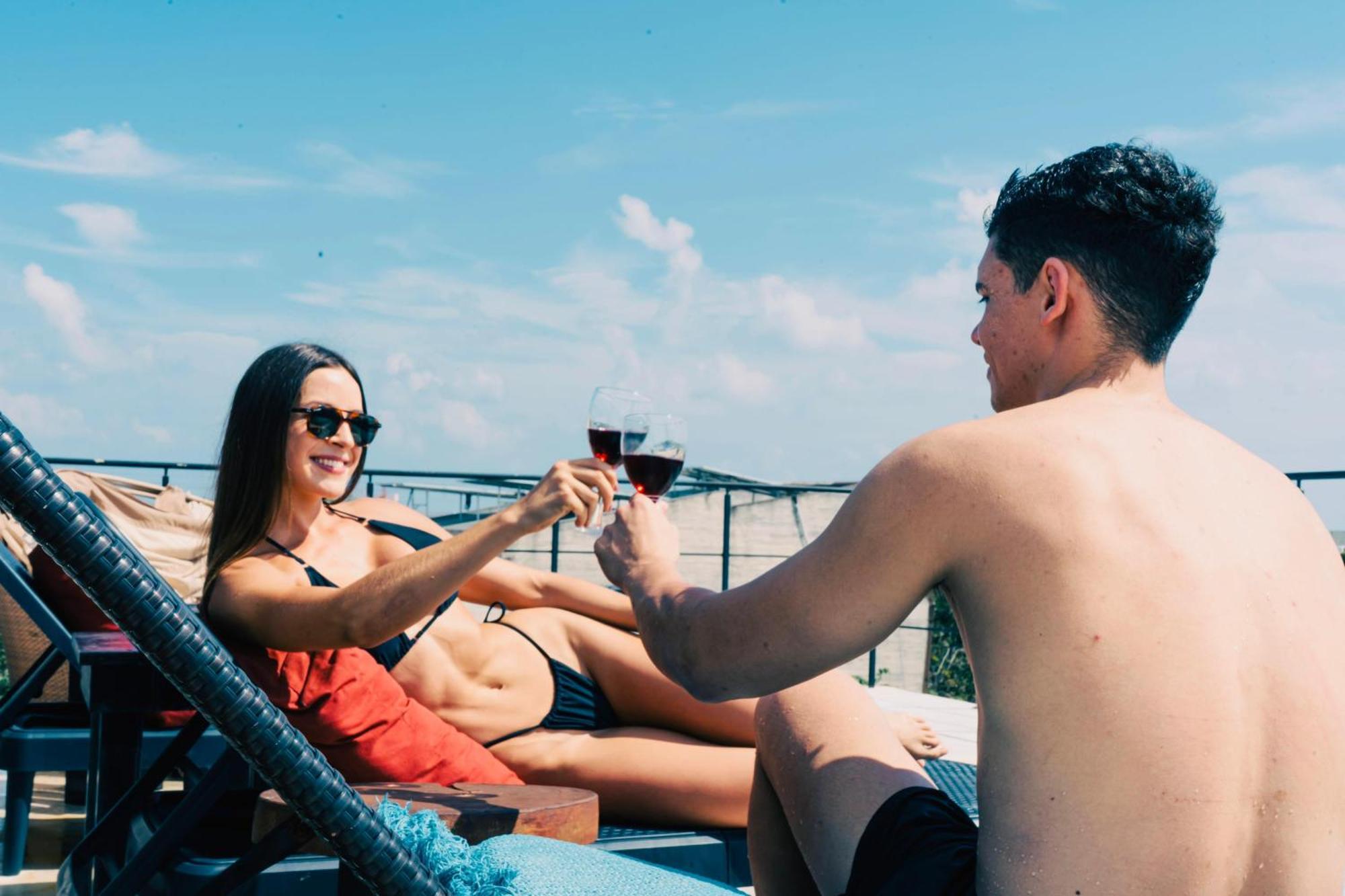 Starfit Hotel Boutique Beachclub, Spa & Gym Included 툴룸 외부 사진