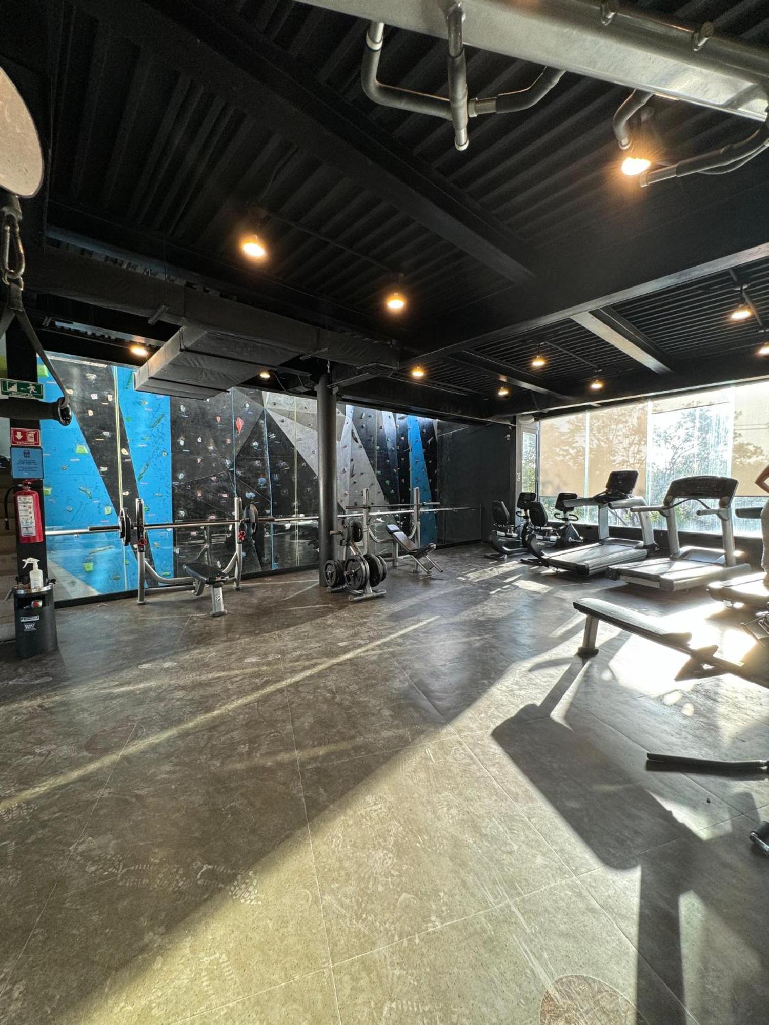 Starfit Hotel Boutique Beachclub, Spa & Gym Included 툴룸 외부 사진