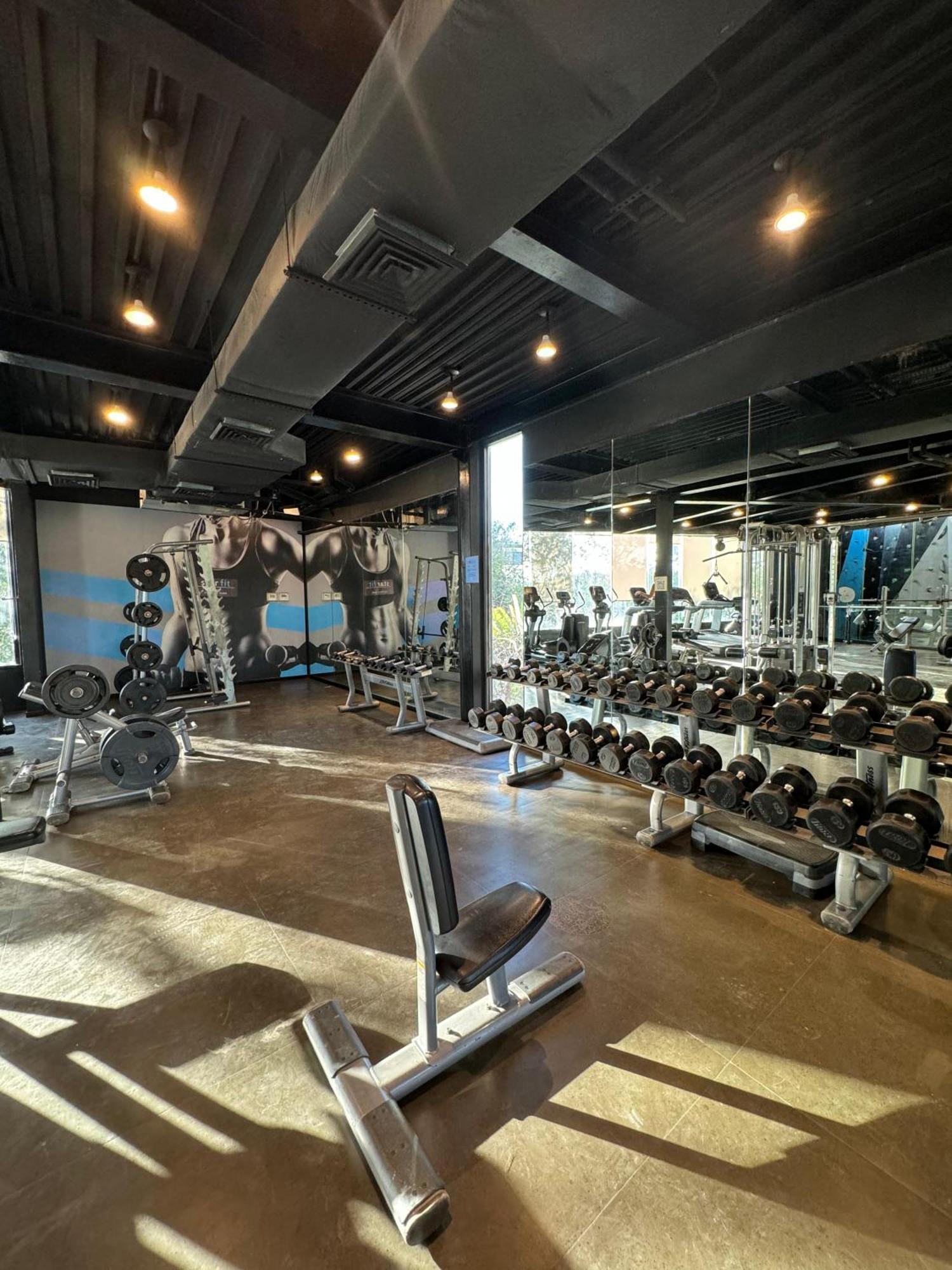 Starfit Hotel Boutique Beachclub, Spa & Gym Included 툴룸 외부 사진
