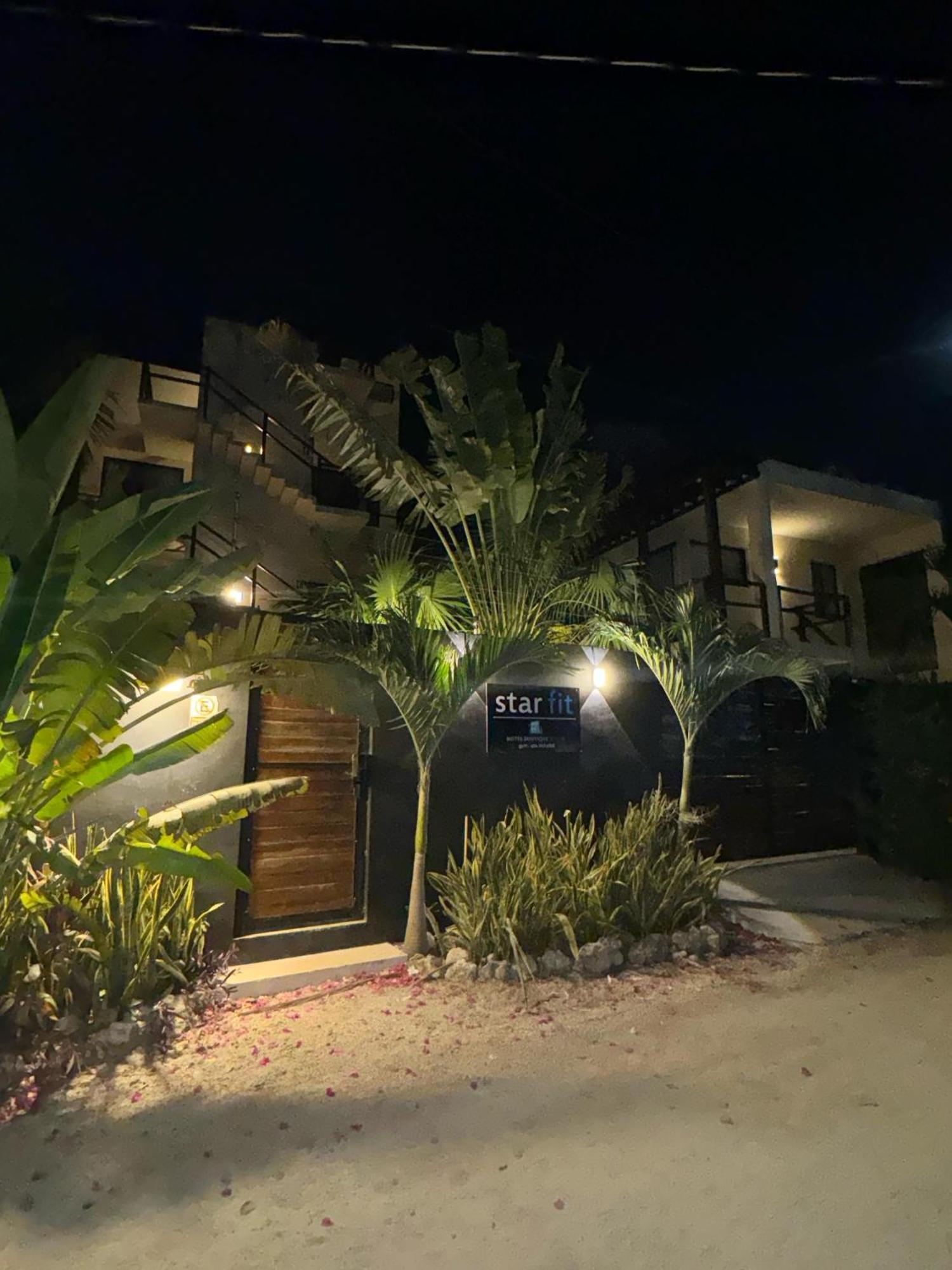 Starfit Hotel Boutique Beachclub, Spa & Gym Included 툴룸 외부 사진